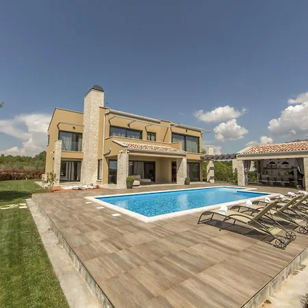 Verde Villa *